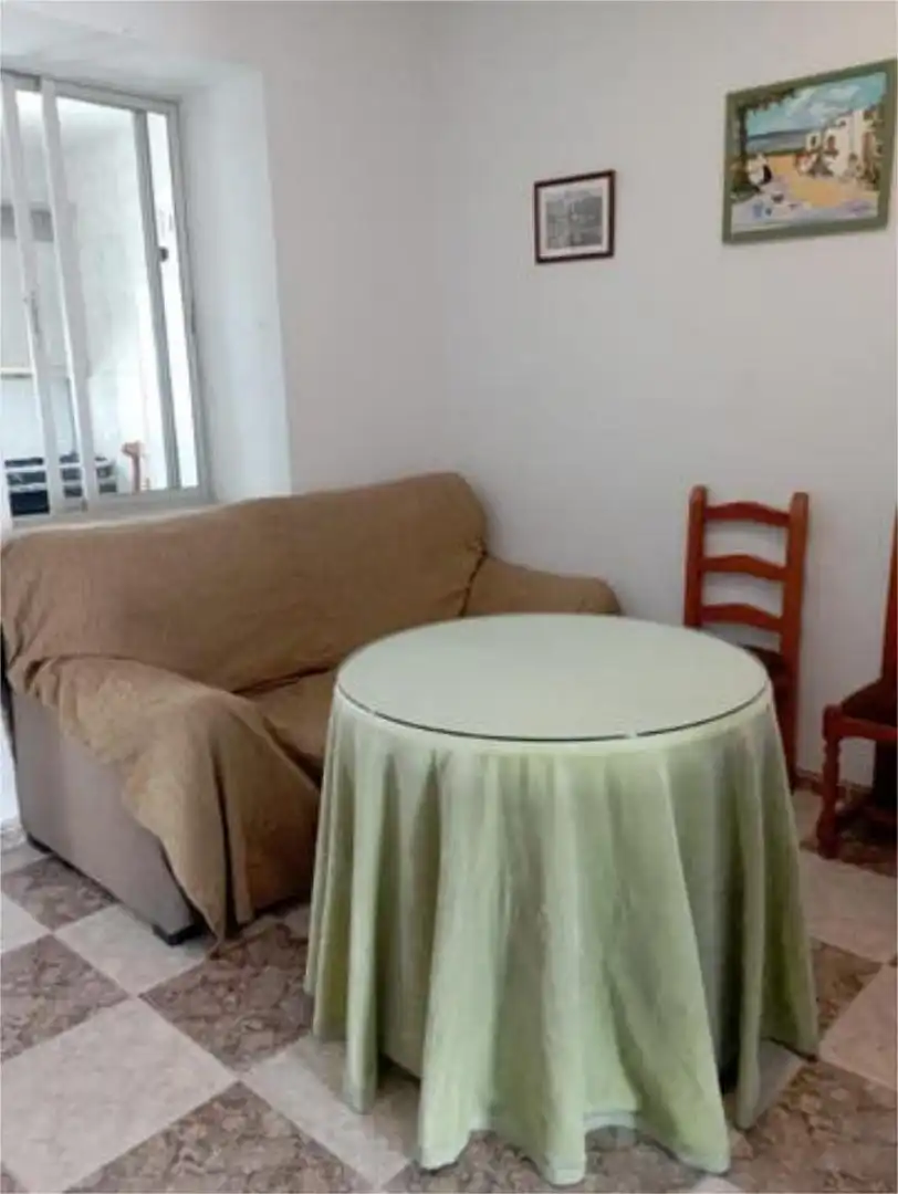 Casa o chalet de alquiler en Cabra Sala de estar de Casa o chalet de alquiler en Cabra con Jardín privado, Terraza y Trastero
