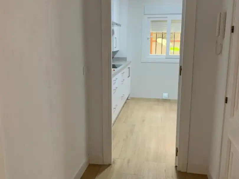 Flat for sale in Calle Luz Arriero, 2, Triana Este Kitchen of Flat for sale in Sevilla Capital with Air Conditioner and Terrace