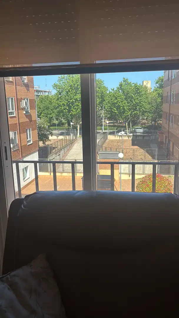 Flat for sale in Calle Parque de Cabañeros, 6, Larache Balcony of Flat for sale in Ciudad Real with Air Conditioner, Heating and Private garden