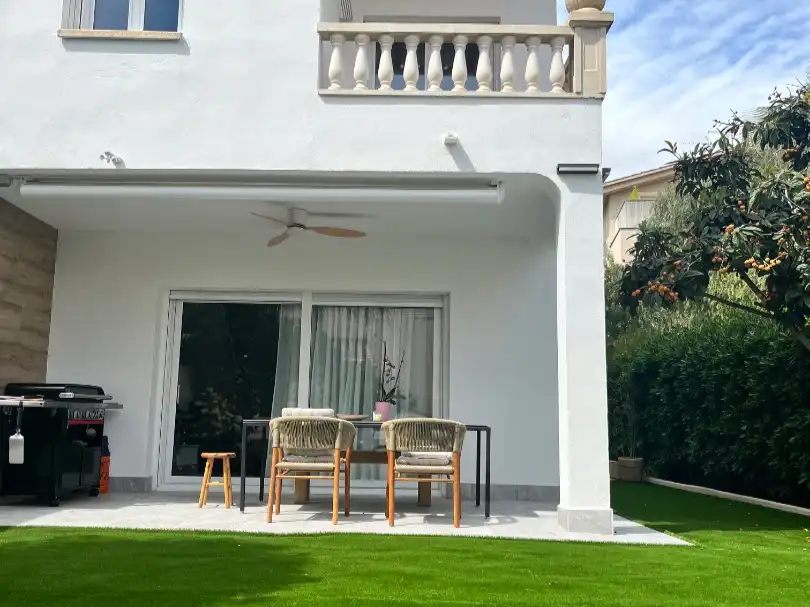 Casa adosada en venda a Carrer de la Sardana, 8, Levantina - Montgavina - Quintmar Terrassa de Casa adosada en venda en Sitges amb Aire condicionat, Terrassa i Piscina