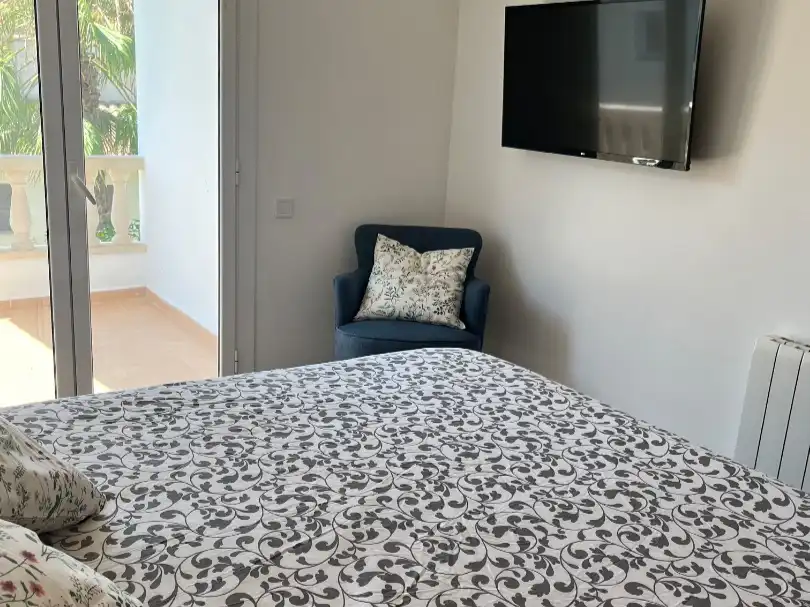 Casa adosada en venda a Carrer de la Sardana, 8, Levantina - Montgavina - Quintmar Dormitori de Casa adosada en venda en Sitges amb Aire condicionat, Terrassa i Piscina