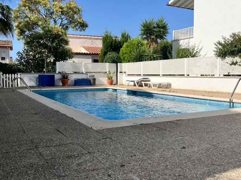 Casa adosada en venda a Carrer de la Sardana, 8, Levantina - Montgavina - Quintmar Piscina de Casa adosada en venda en Sitges amb Aire condicionat, Terrassa i Piscina