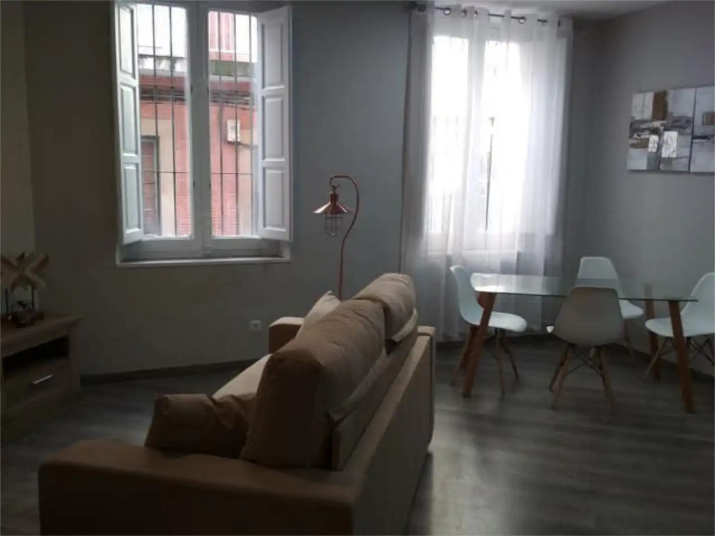 Sala d'estar de Pis de lloguer en Alcollarín amb Moblat