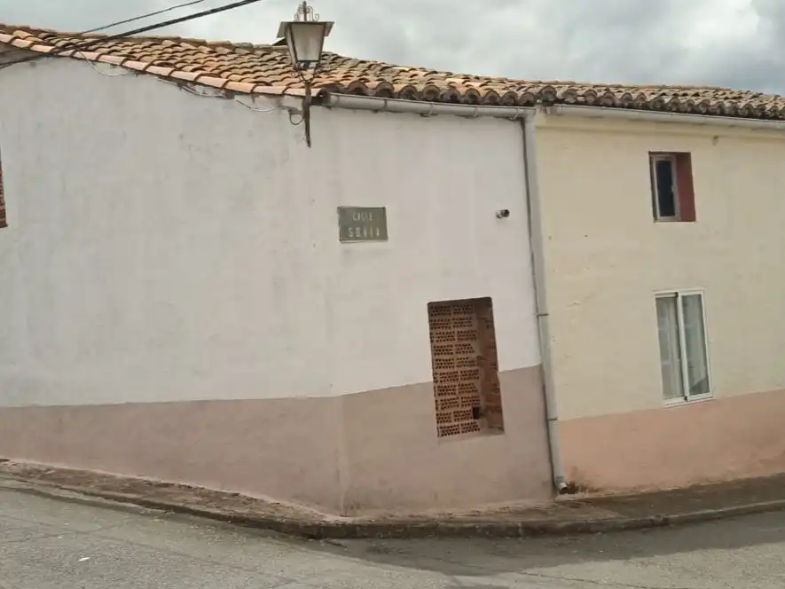 Detached homes for sale in Calle Segovia, 4, Villanueva de Ávila