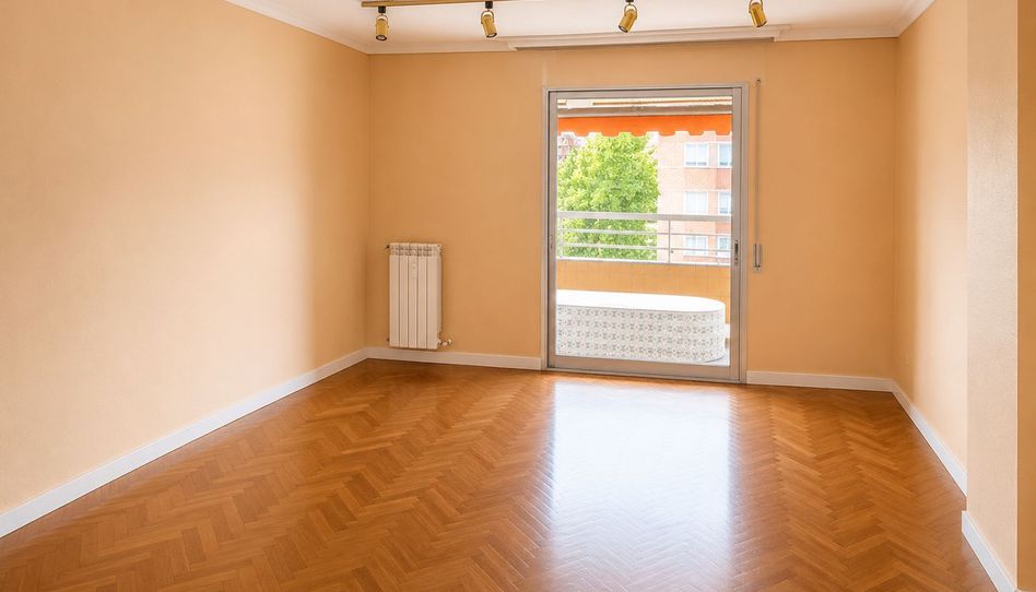 Flat for sale in Calle Barbecho, 31, Huerta del Rey, Valladolid Capital - image 1 Photo 1 of Flat for sale in Calle Barbecho, 31, Huerta del Rey, Valladolid Capital