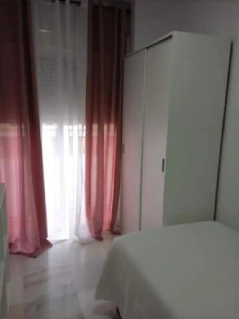 Piso de alquiler en Almodóvar del Río Habitación de Piso de alquiler en Almodóvar del Río