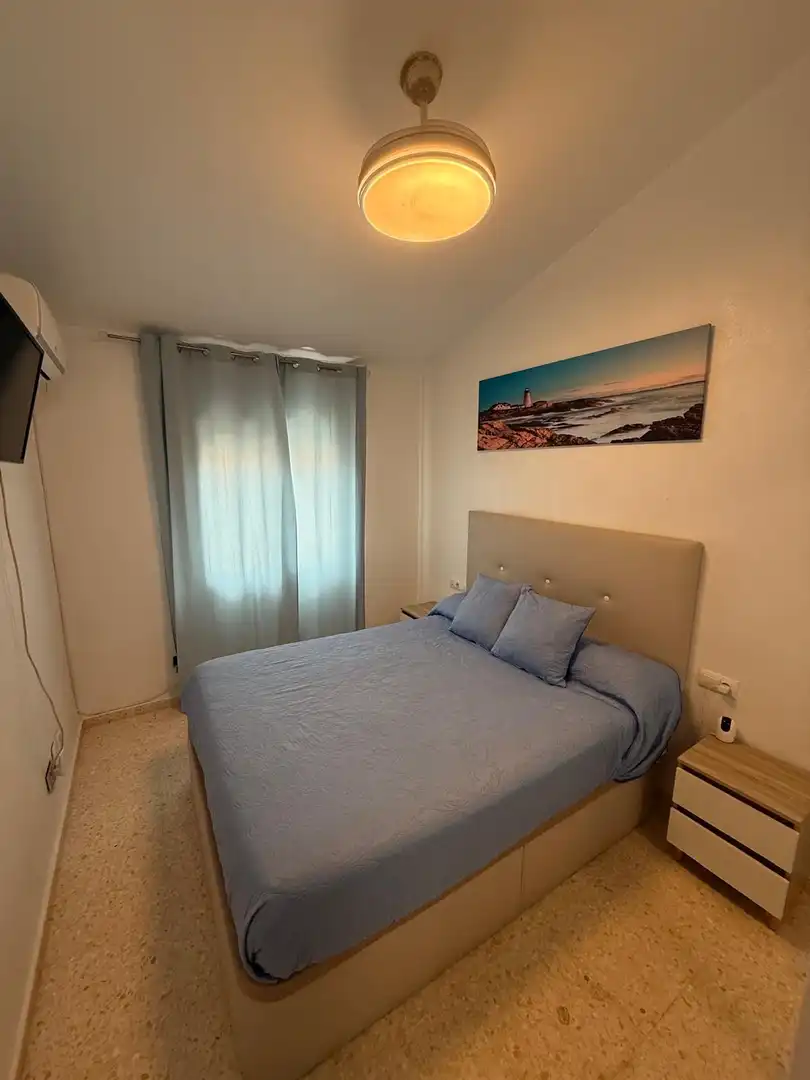 Habitación de Casa adosada de alquiler en Algeciras con Aire acondicionado, Jardín privado y Terraza