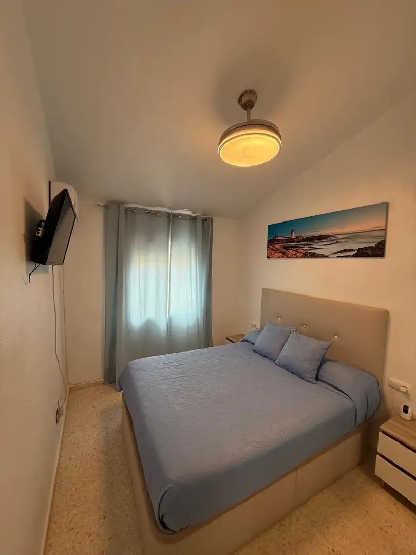 Habitación de Casa adosada de alquiler en Algeciras con Aire acondicionado, Jardín privado y Terraza