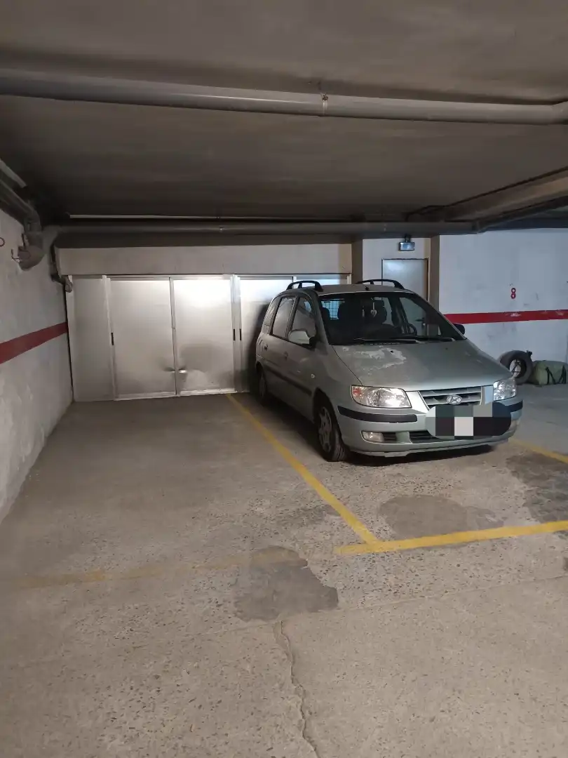 Garage zur Miete in Calle Antonio García Boiza, 17, Pizarrales Parkplatz von Garage zur Miete in Salamanca