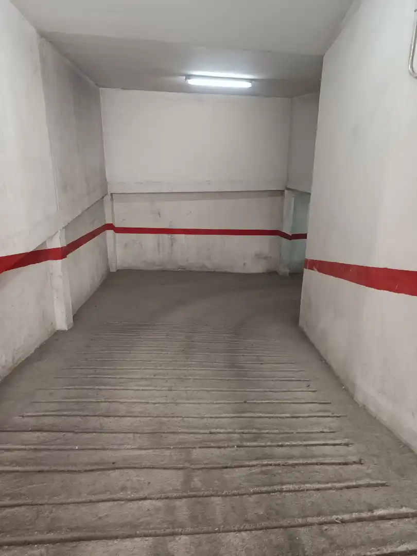 Garage for rent in Calle Antonio García Boiza, 17, Pizarrales Parking of Garage for rent in Salamanca