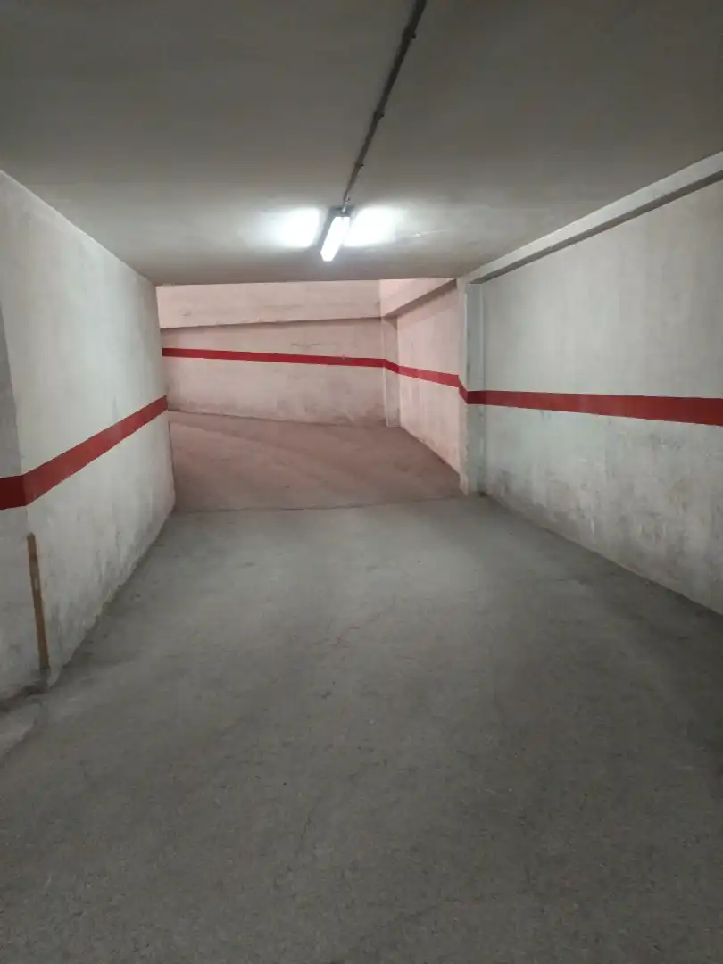 Garage for rent in Calle Antonio García Boiza, 17, Pizarrales Parking of Garage for rent in Salamanca