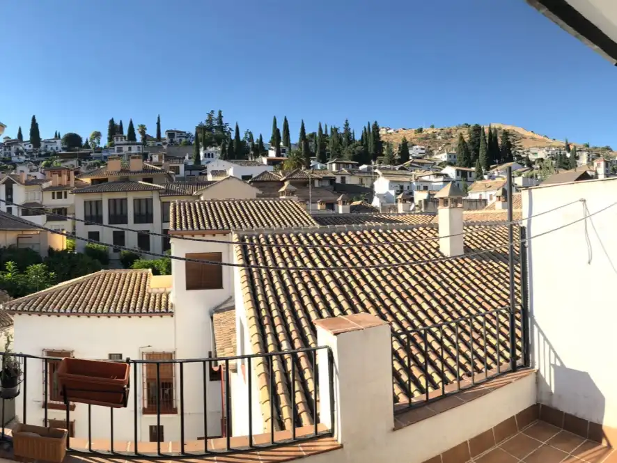 Vista exterior de Piso de alquiler en Granada con Aire acondicionado, Terraza y Amueblado