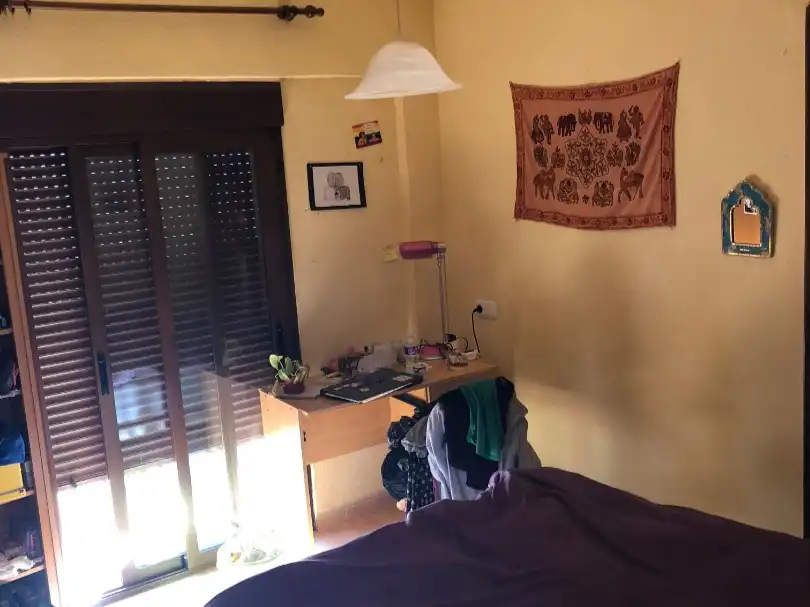 Habitación de Piso de alquiler en Granada con Aire acondicionado, Terraza y Amueblado
