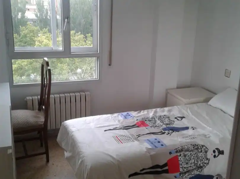 Habitación en Calle de Gertrudis Gómez de Avellaneda, 11, Ranillas Habitación de Piso para compartir en Zaragoza