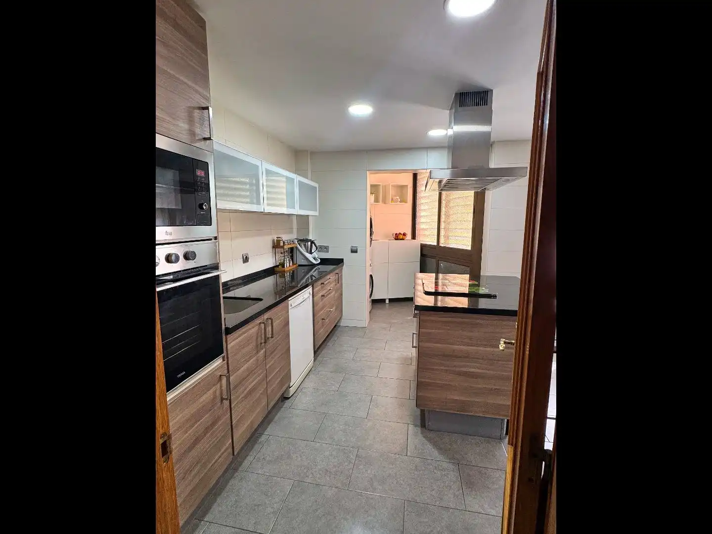 Flat for sale in Avinguda Can Corts, 21, Fontsanta - Fatjó Kitchen of Flat for sale in Cornellà de Llobregat with Terrace and Swimming Pool