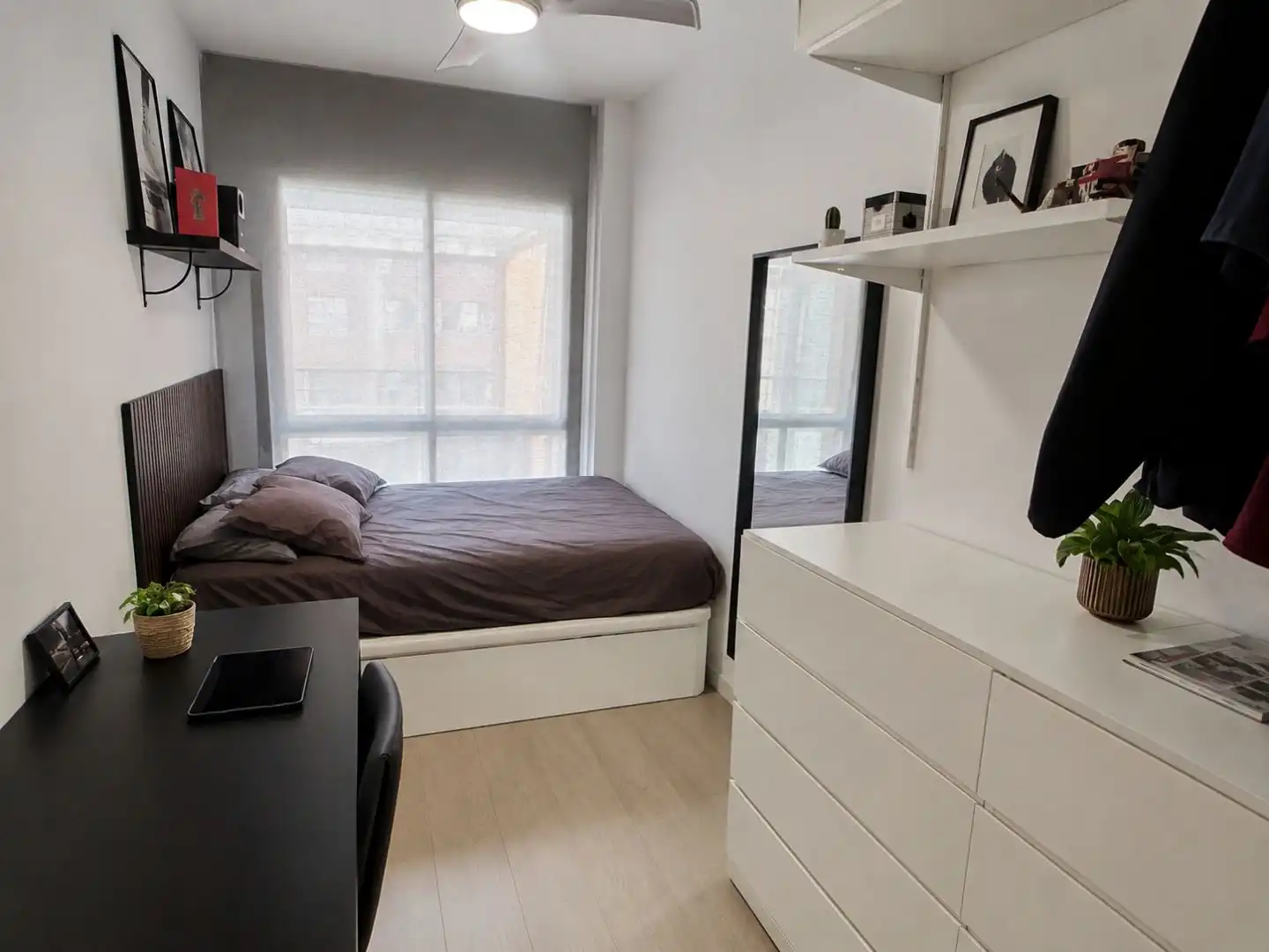 Flat for sale in Avinguda Can Corts, 21, Fontsanta - Fatjó Bedroom of Flat for sale in Cornellà de Llobregat with Terrace and Swimming Pool
