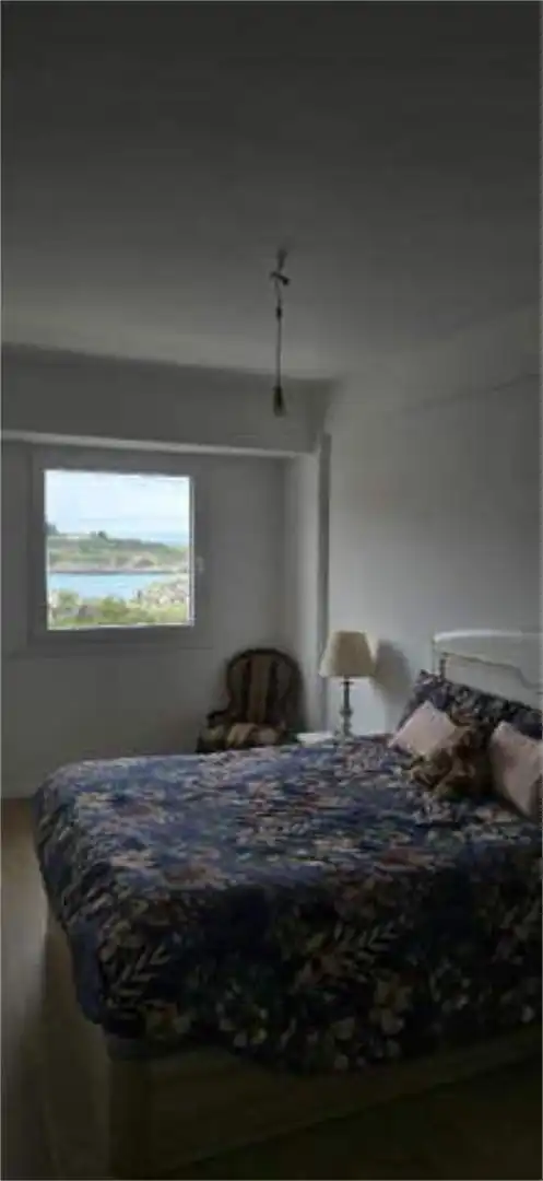 Bedroom of Flat for rent in Castro-Urdiales  with Terrace, Furnished and Pets allowed