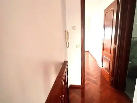 Piso en venta en Rúa Manuel Azaña, 12, Los Rosales Piso en venta en A Coruña Capital con Calefacción, Parquet y Trastero