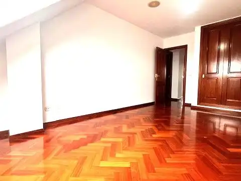 Piso en venta en Rúa Manuel Azaña, 12, Los Rosales Habitación de Piso en venta en A Coruña Capital con Calefacción, Parquet y Trastero