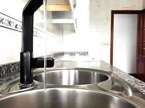 Piso en venta en Rúa Manuel Azaña, 12, Los Rosales Cocina de Piso en venta en A Coruña Capital con Calefacción, Parquet y Trastero