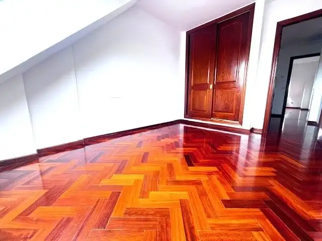 Piso en venta en Rúa Manuel Azaña, 12, Los Rosales Piso en venta en A Coruña Capital con Calefacción, Parquet y Trastero