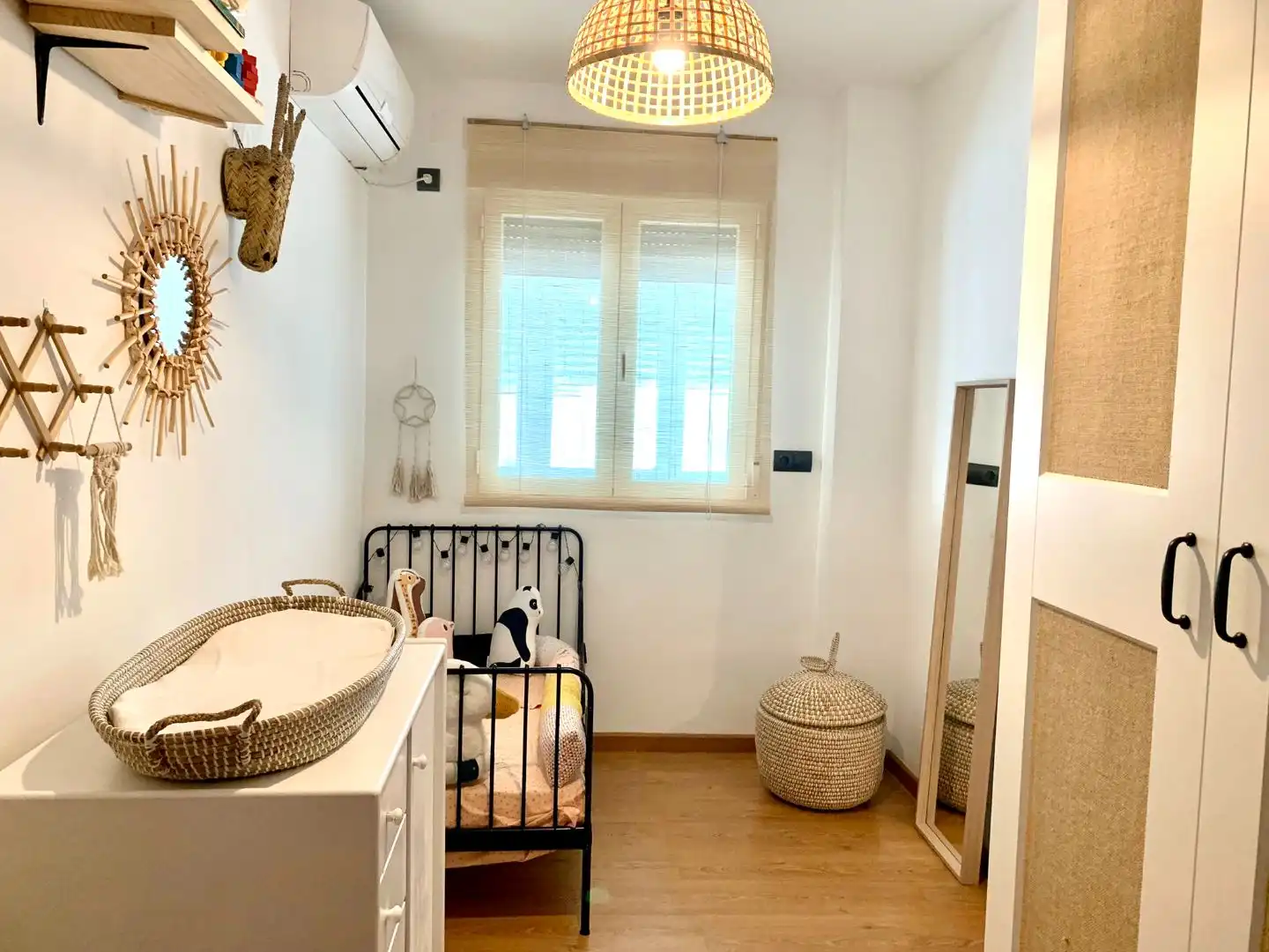 Wohnung zum Verkauf in Calle Boabdil, 10, San Miguel Schlafzimmer von Wohnung zum Verkauf in Armilla mit Klimaanlage und Balkon