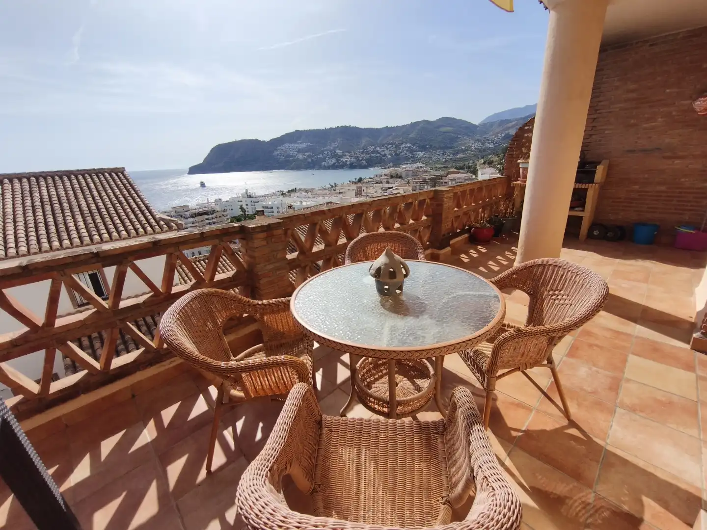 Piso de alquiler en Calle del Seglar, 13, La Herradura centro Terraza de Piso de alquiler en Almuñécar con Aire acondicionado, Calefacción y Terraza