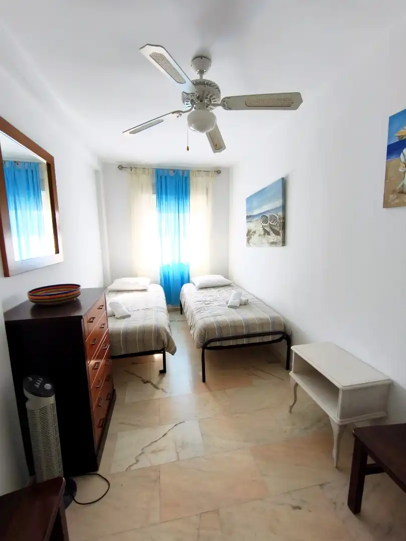 Flat for rent in Calle del Seglar, 13, La Herradura centro