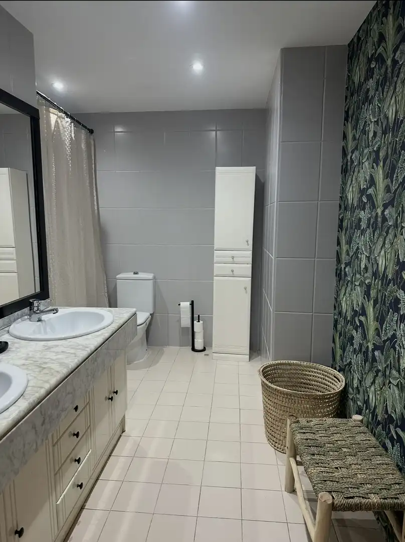 Piso de alquiler en Calle Zorrilla, 14, Tomelloso Baño de Piso de alquiler en Tomelloso con Aire acondicionado y Terraza