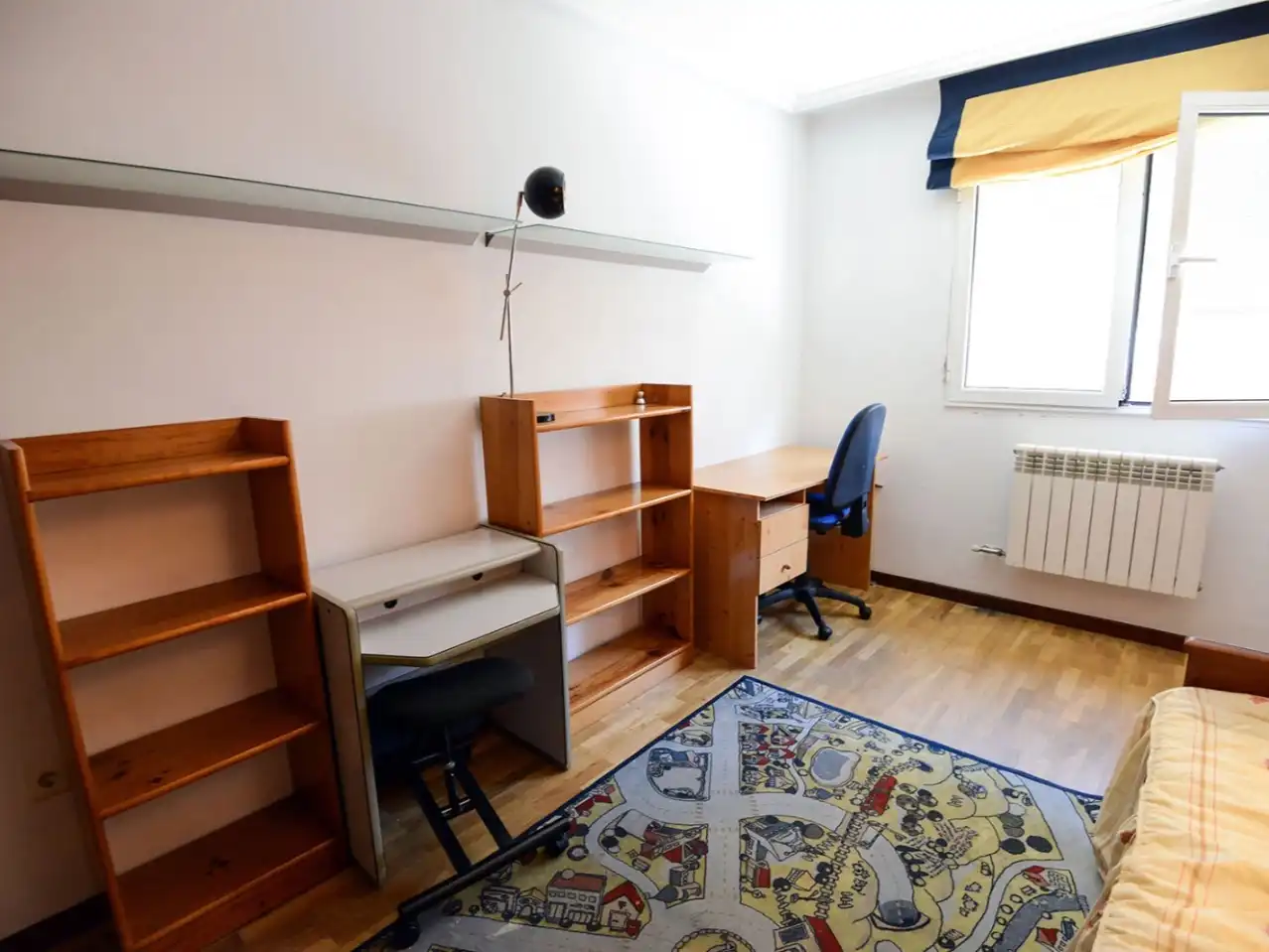 Wohnung zur Miete in Carretera Santander, 42, Villaquilambre Schlafzimmer von Wohnung zur Miete in Villaquilambre mit Heizung, Parkett und Möbliert