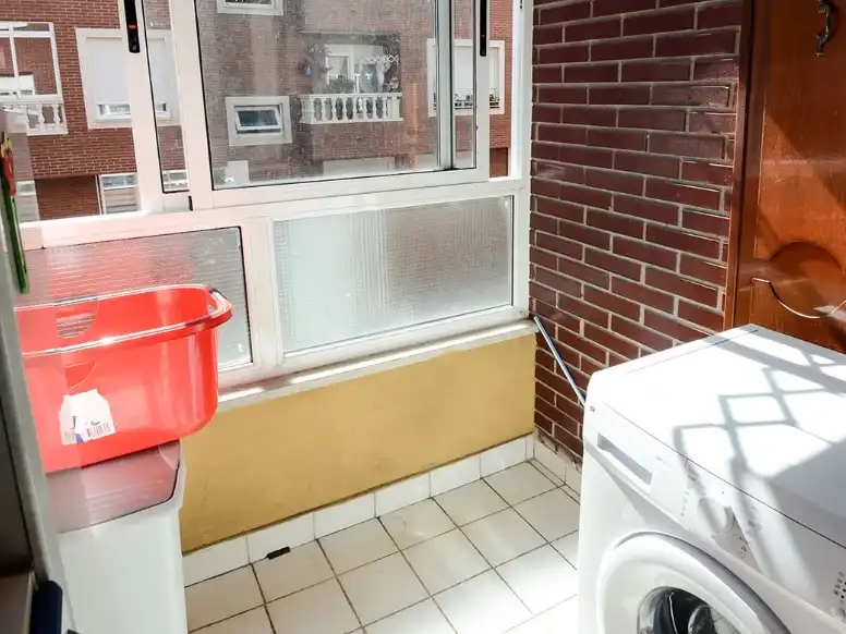 Wohnung zur Miete in Carretera Santander, 42, Villaquilambre Terrasse von Wohnung zur Miete in Villaquilambre mit Heizung, Parkett und Möbliert