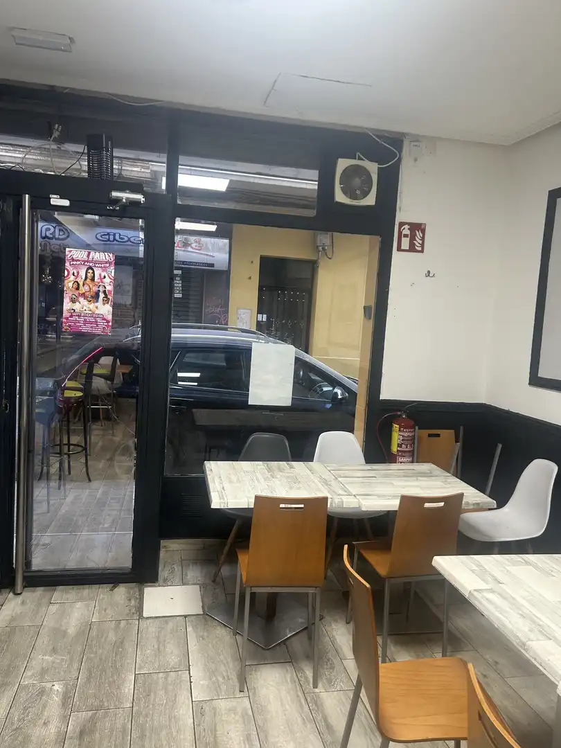 Local en traspaso en Calle de Las Navas de Tolosa, 4, Barrio de Delicias Local en traspaso en Zaragoza con Aire acondicionado