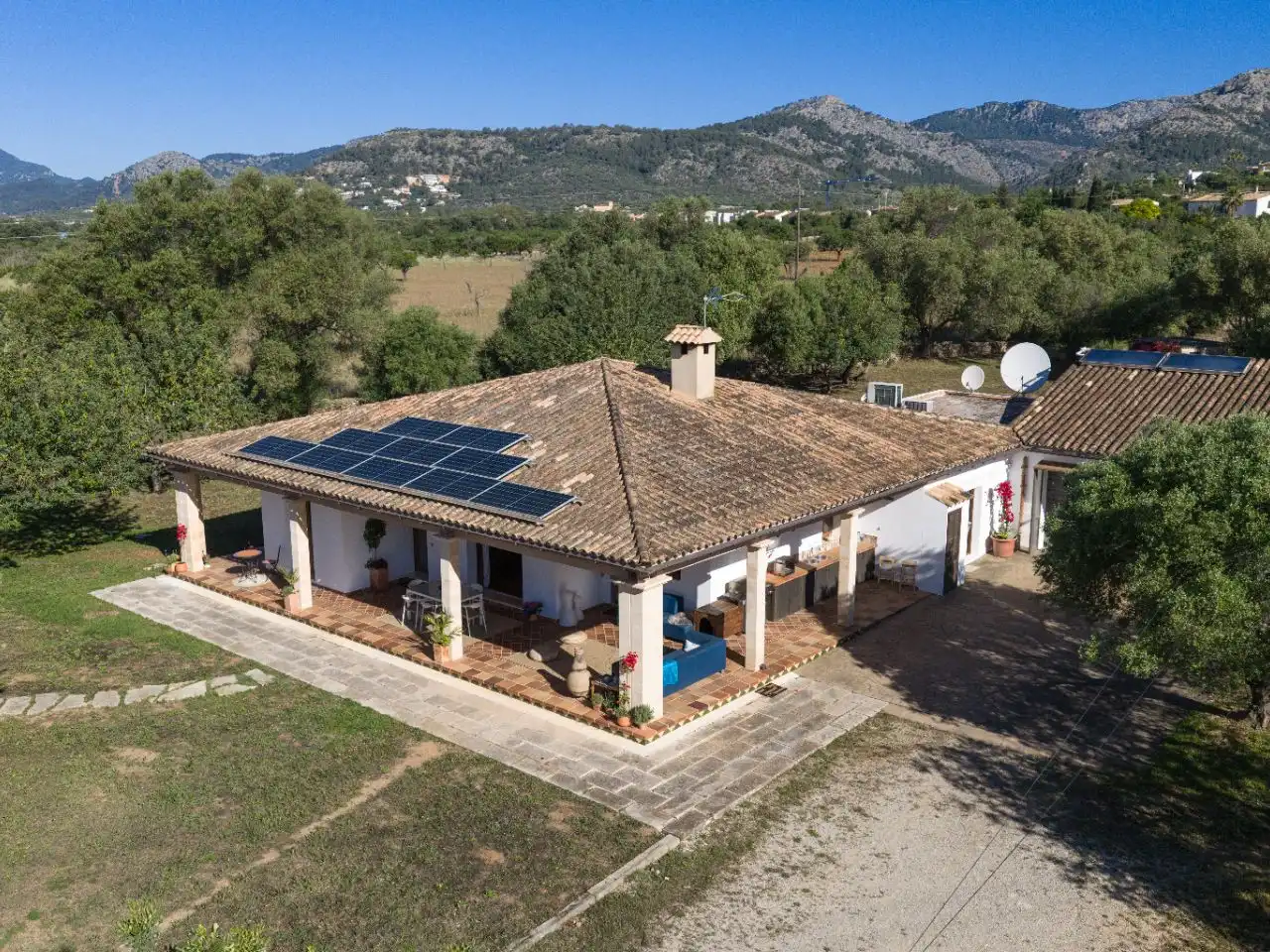 Country house zum Verkauf in Ma-2030, 65, Bunyola Garten von Country house zum Verkauf in Bunyola mit Klimaanlage, Terrasse und Schwimmbad
