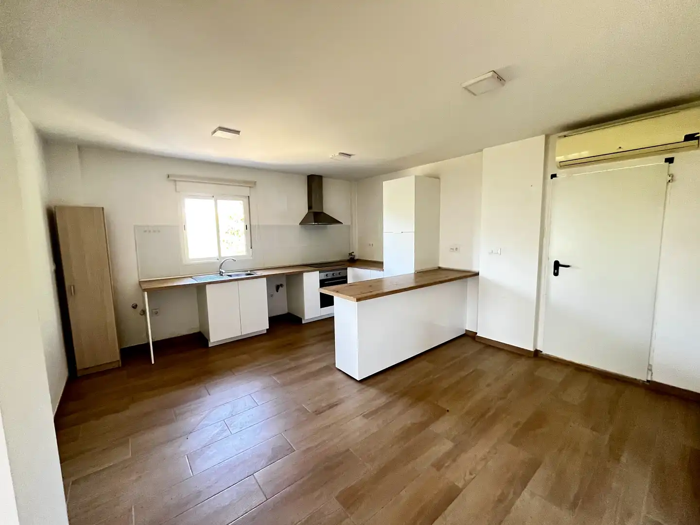 Casa o chalet en venta en Urbanización el Paraíso, 71, San Miguel - El Paraiso Cocina de Casa o chalet en venta en Náquera con Aire acondicionado, Terraza y Piscina