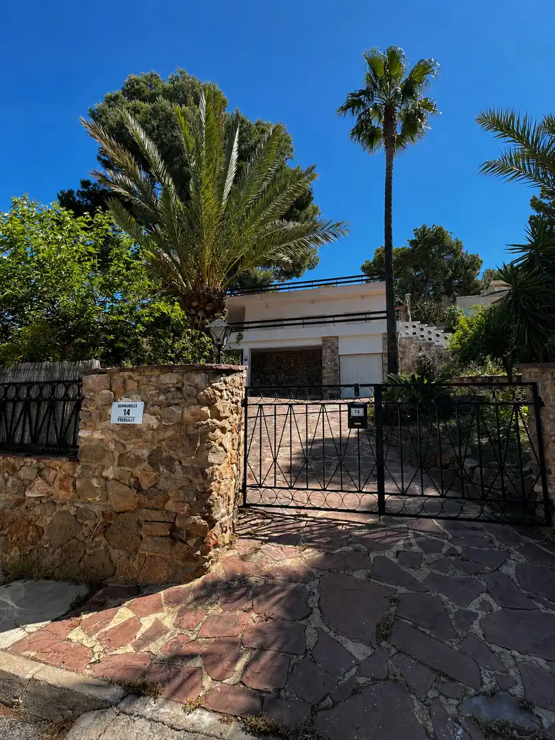 Haus oder Chalet zum Verkauf in Urbanización el Paraíso, 71, San Miguel - El Paraiso Außenansicht von Haus oder Chalet zum Verkauf in Náquera mit Klimaanlage, Terrasse und Schwimmbad