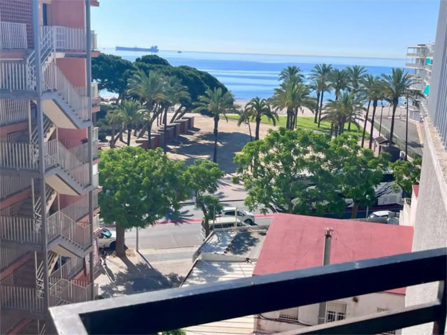 Apartamento en venta en La Pineda Vista exterior de Apartamento en venta en Vila-seca con Terraza