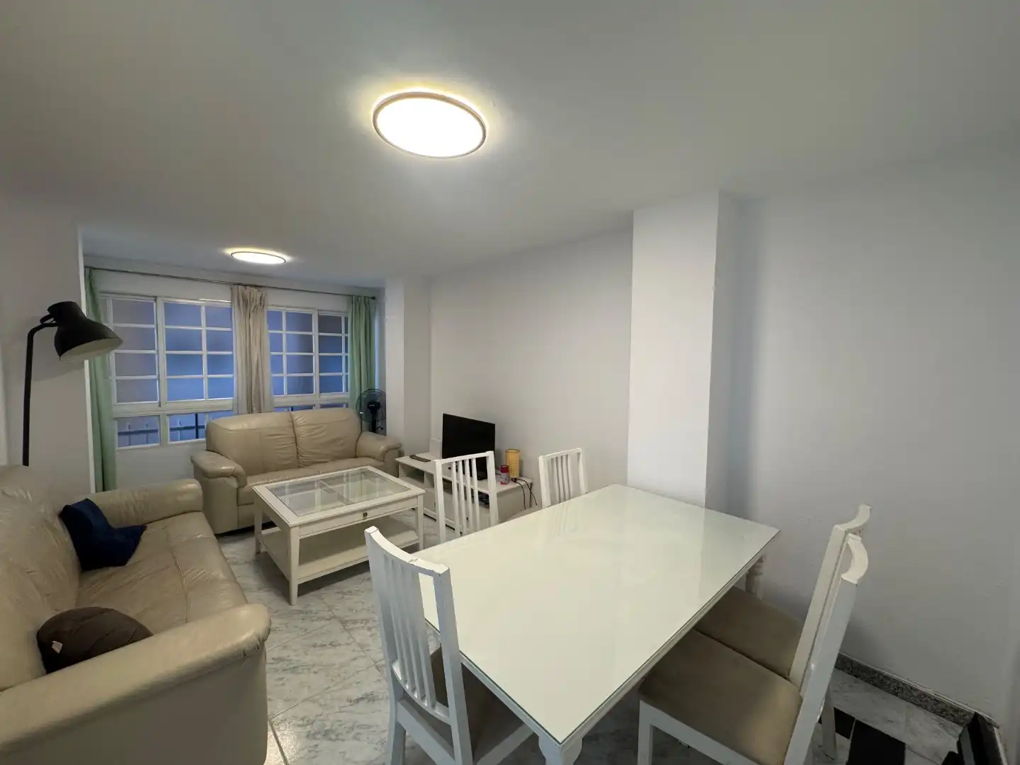Room in Calle Héroe de Sostoa, 78, La Princesa