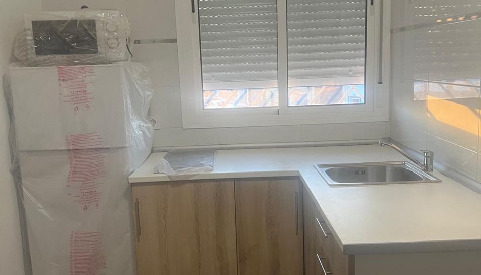 Apartamento de alquiler en Calle Estornino, 2, Los Pájaros, Sevilla Capital - imagen 1 Foto 1 de Apartamento de alquiler en Calle Estornino, 2, Los Pájaros, Sevilla Capital