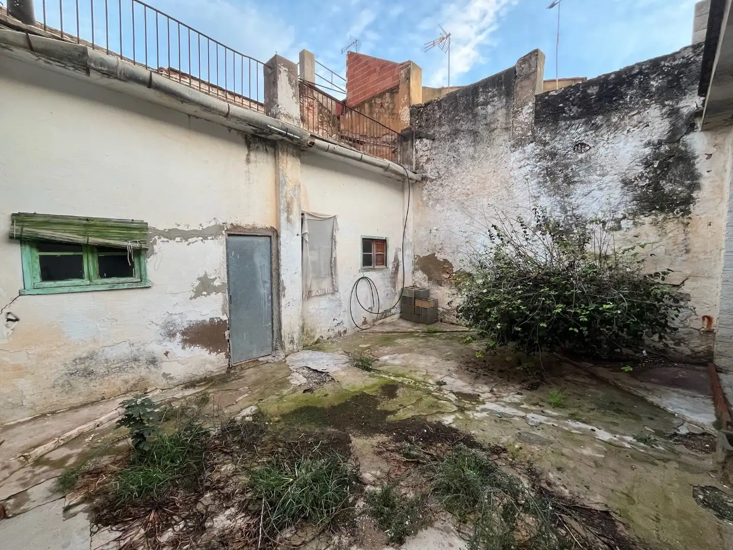 Casa adosada en venta en Antella con Terraza