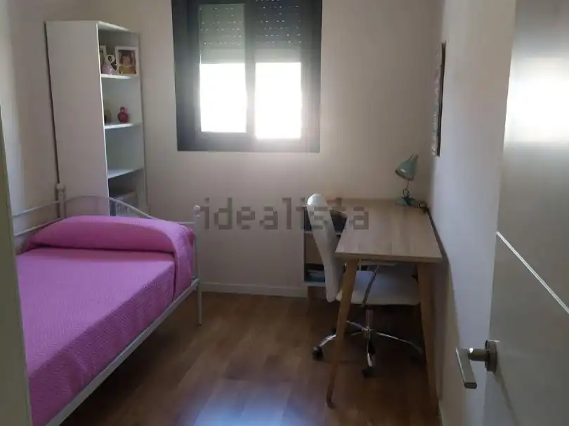 Attic for sale in Barrio Alto Bedroom of Attic for sale in San Juan de Aznalfarache with Air Conditioner, Terrace and Swimming Pool