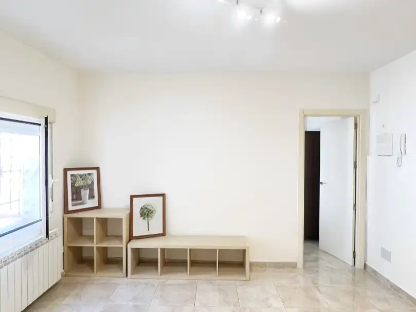 Flat for sale in Calle Teniente Ochoa Olalla, 5, San Isidro Living room of Flat for sale in Madrid Capital