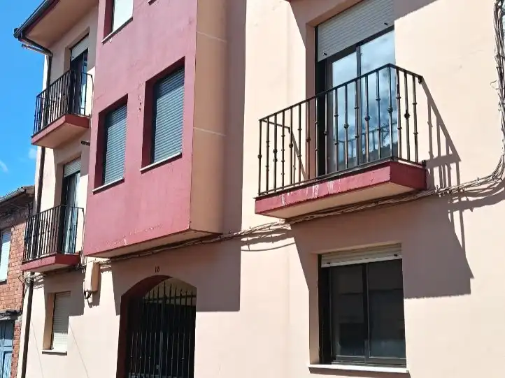 Flat for rent in Calle Barrioscuro, 15, Cimanes del Tejar Exterior view of Flat for rent in Cimanes del Tejar with Heating, Parquet flooring and Furnished