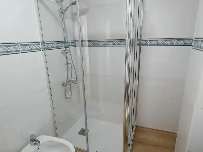 Piso de alquiler en Calle Barrioscuro, 15, Cimanes del Tejar Baño de Piso de alquiler en Cimanes del Tejar con Calefacción, Parquet y Amueblado