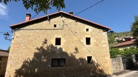 Foto 2 von Einfamilien-Reihenhaus zum Verkauf in Calle a Rguez Valcarcel, 4, Valle de Sedano, Burgos