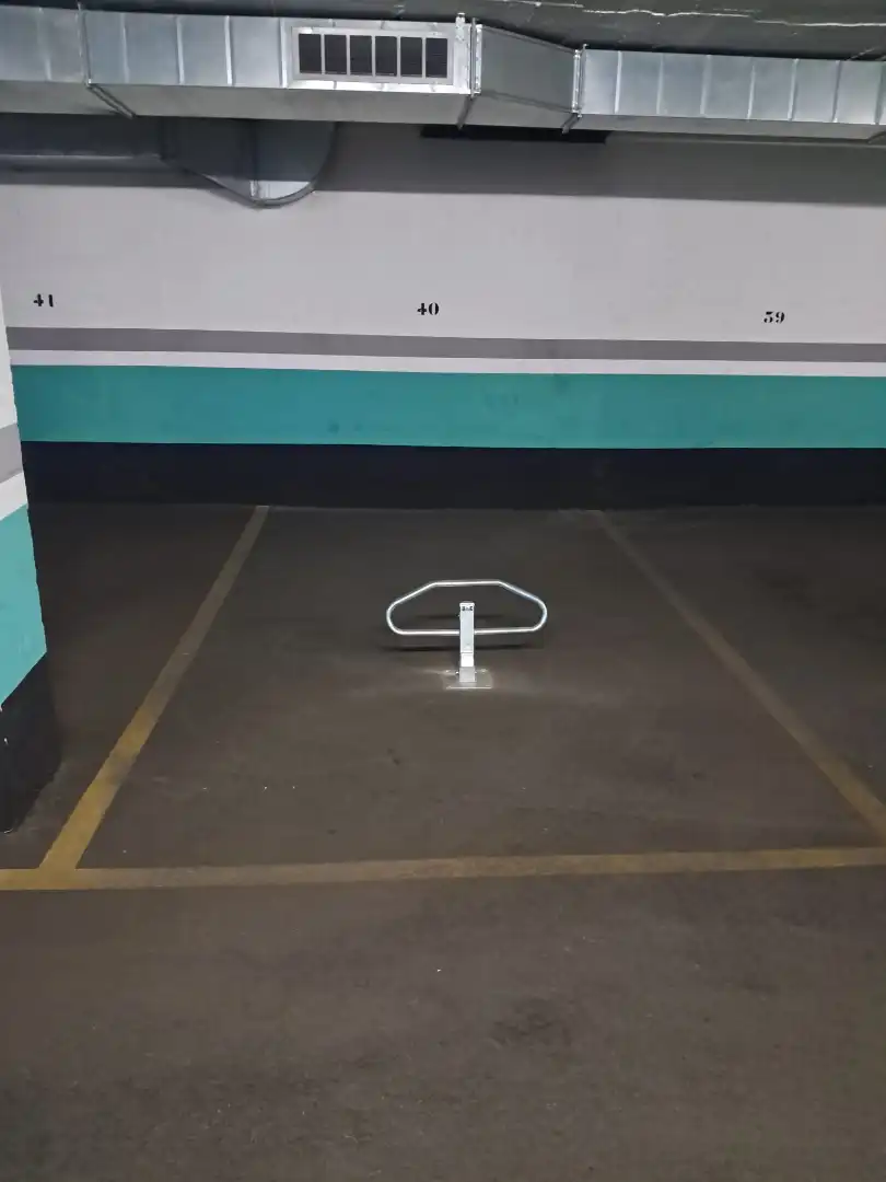 Garaje de alquiler en Carrer de Mossèn Àngel Rodamilans, 177, Ca n'Anglada Parking de Garaje de alquiler en Terrassa