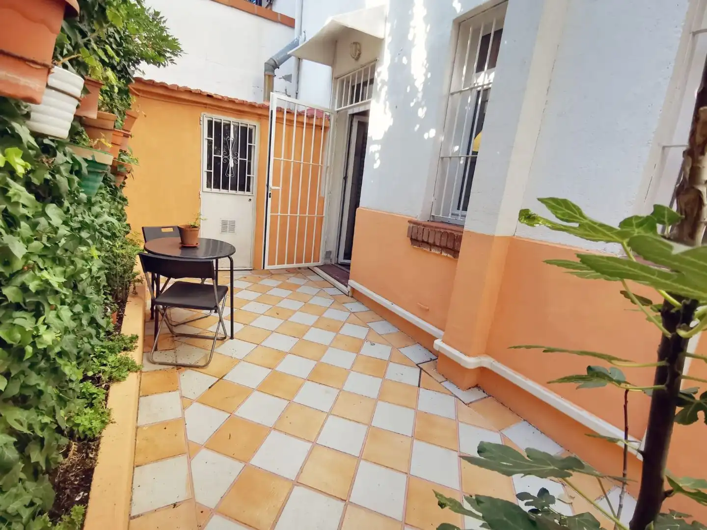 Terrassa de Apartament de lloguer en Madrid amb Calefacció i Moblat