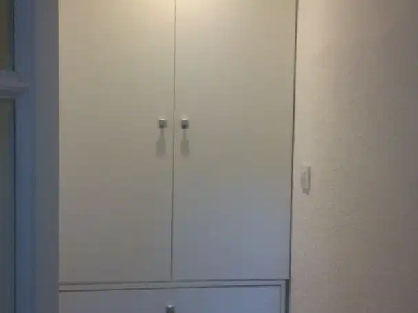 Dormitori de Apartament de lloguer en Madrid amb Calefacció i Moblat