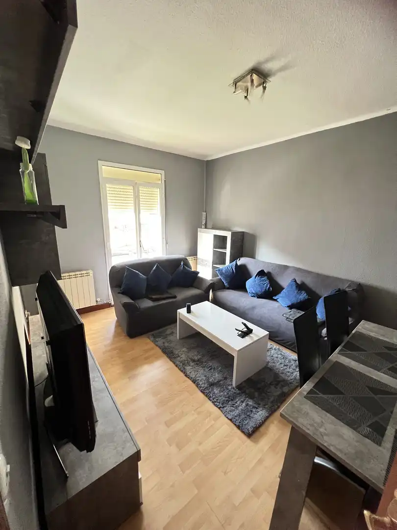 Piso en venta en Calle Conde de Superunda, 2, Oeste Sala de estar de Piso en venta en Logroño con Terraza y Balcón