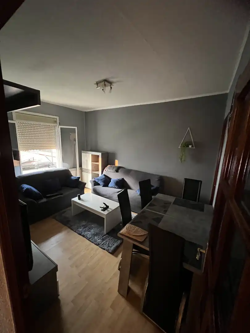 Piso en venta en Calle Conde de Superunda, 2, Oeste Sala de estar de Piso en venta en Logroño con Terraza y Balcón