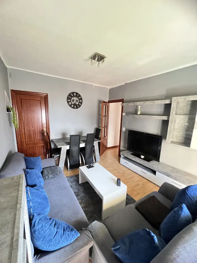 Piso en venta en Calle Conde de Superunda, 2, Oeste Sala de estar de Piso en venta en Logroño con Terraza y Balcón